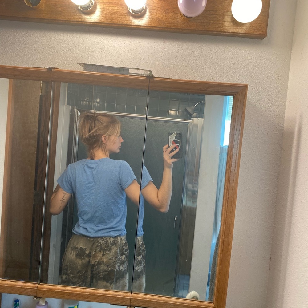 T shirt - Picture 3 of 3